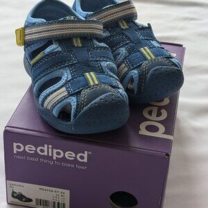 Boys size 22EU pediped shoes